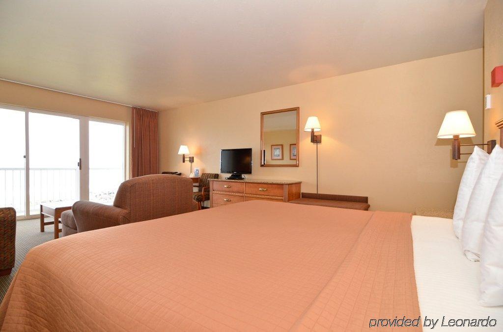 Beachfront Hotel